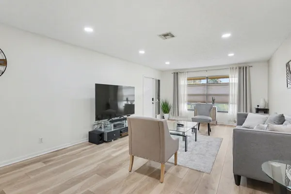$265,000 | 4635 Apple Tree Circle, Unit A, Boynton Beach, FL 33436