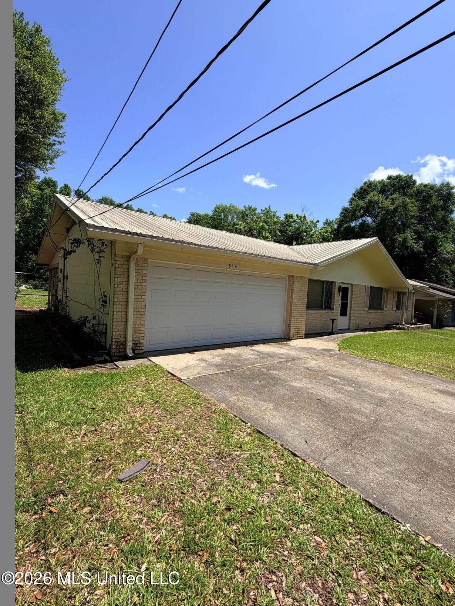 568 Dryden Avenue Jackson, MS 39209 - Photo 2 of 3 IMG_3565 Dryden