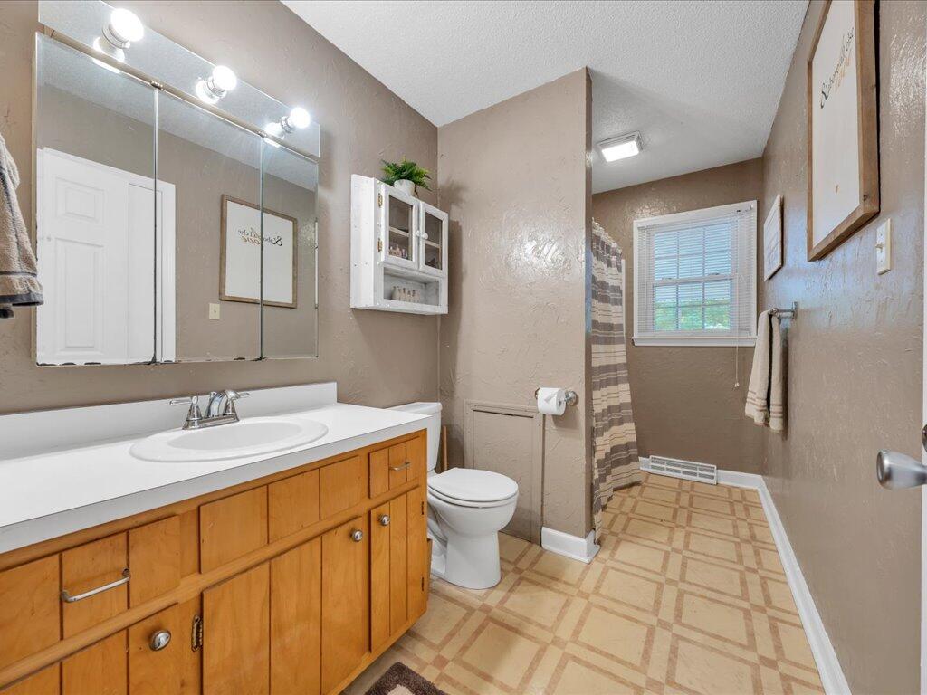 227 Vista View Lane Ridgeway, VA 24148 - Photo 26 of 56 26-MIB03530