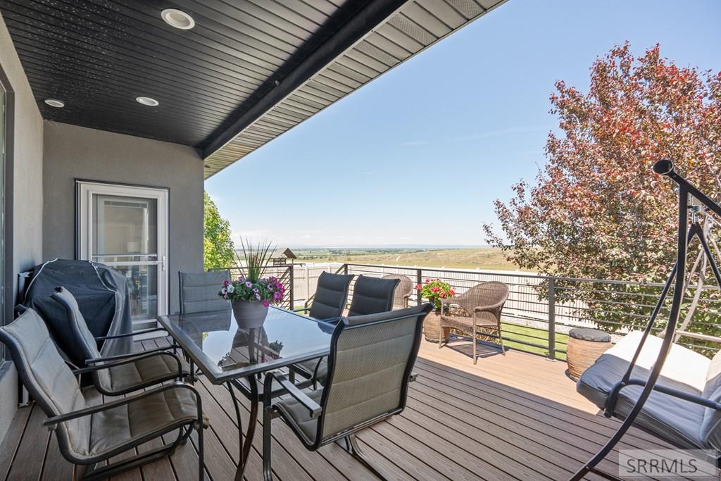 609 South Hidden Valley Road Rexburg, ID 83440 - Photo 7 of 78