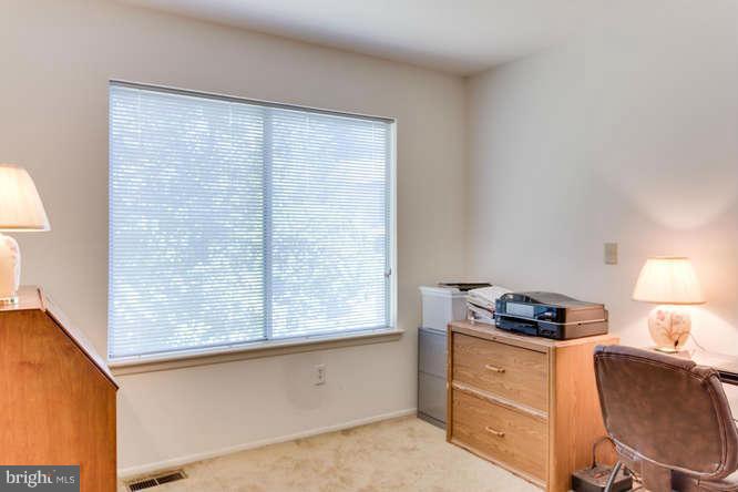 5907 Hall Street Springfield, VA 22152 - Photo 14 of 30 Bath (Master)