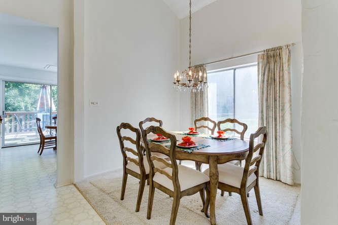 5907 Hall Street Springfield, VA 22152 - Photo 7 of 30 Dining Room