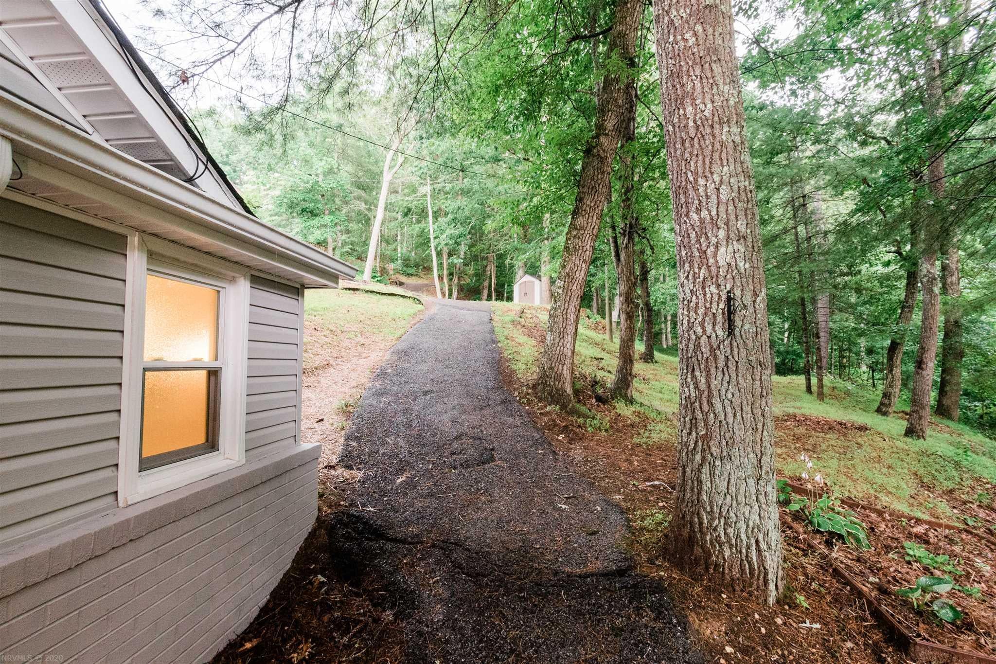 3533 Ferncliff Road Pulaski, VA 24301 - Photo 53 of 64 Gallery Image 53