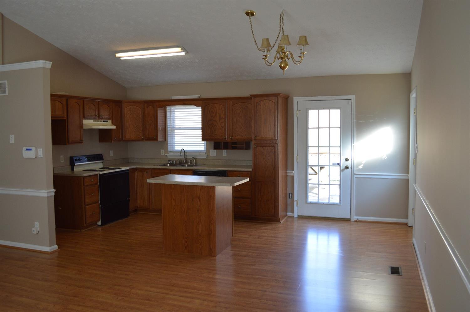 125 Robert Road Nicholasville, KY 40356 - Photo 5 of 19 Listing Photo