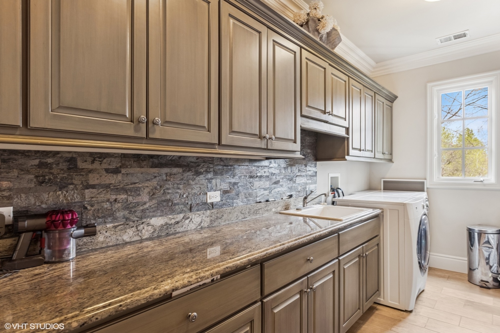 15W280 Plainfield Road Burr Ridge, IL 60527 - Photo 26 of 39 Gallery Image 26