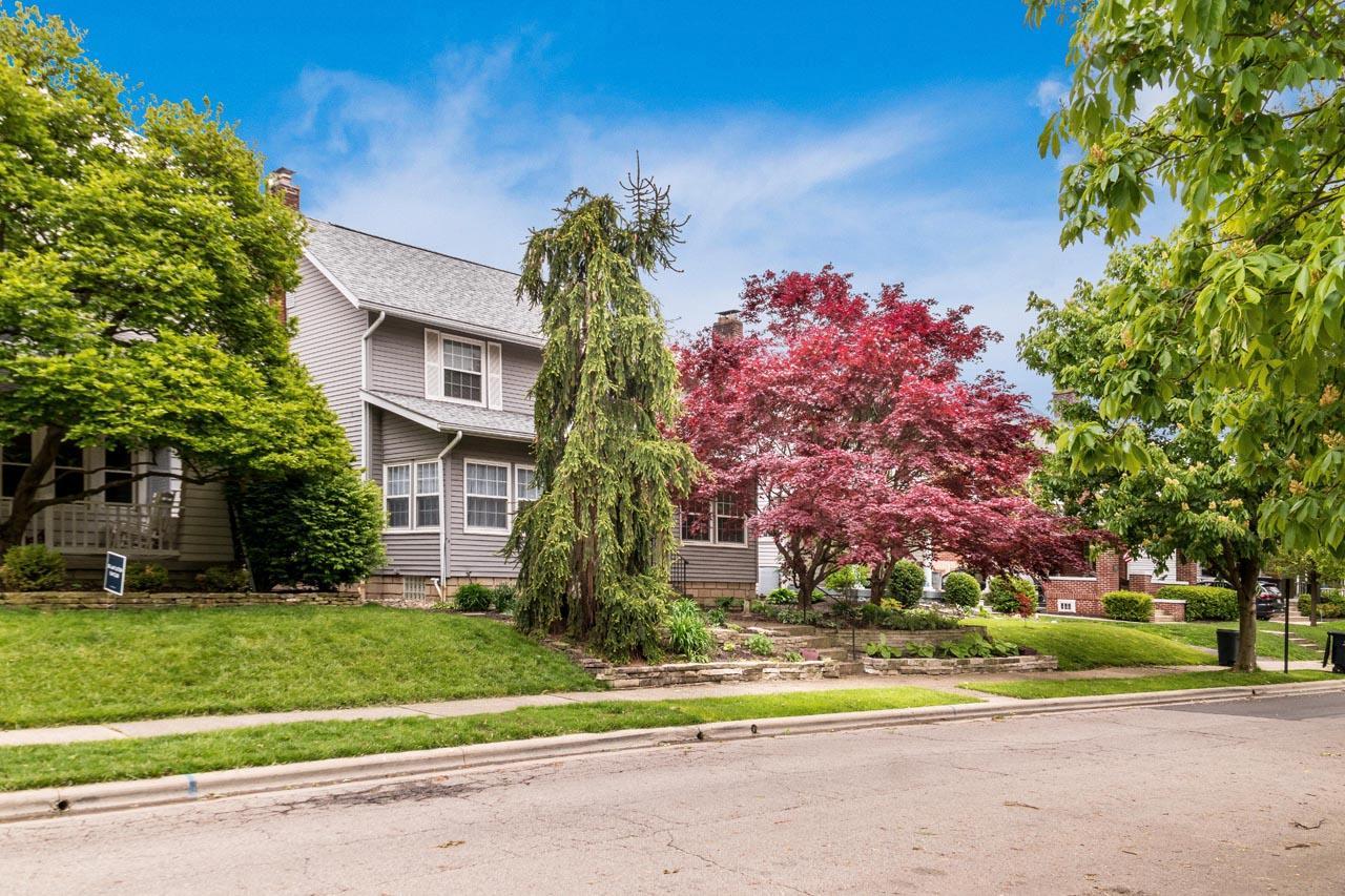 662 South Cassingham Road Columbus, OH 43209 - Photo 4 of 68