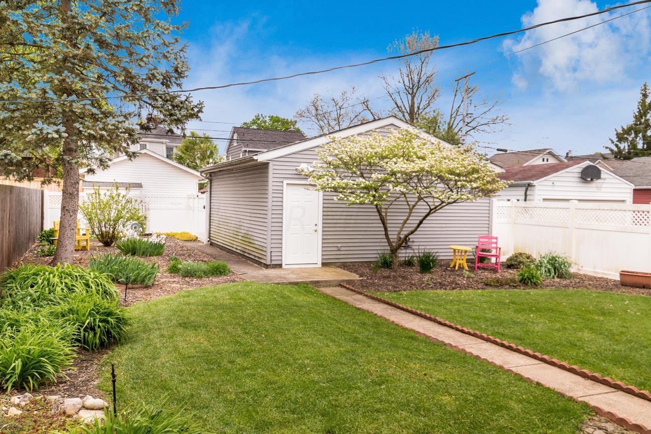 662 South Cassingham Road Columbus, OH 43209 - Photo 43 of 68
