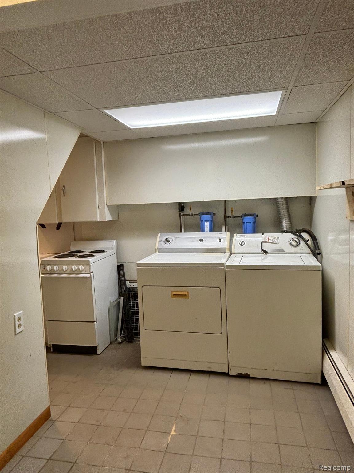 5941 Stony Lake Road Jackson, MI 49201 - Photo 20 of 26 2nd Kitchen in basement! Full Laundry set up!