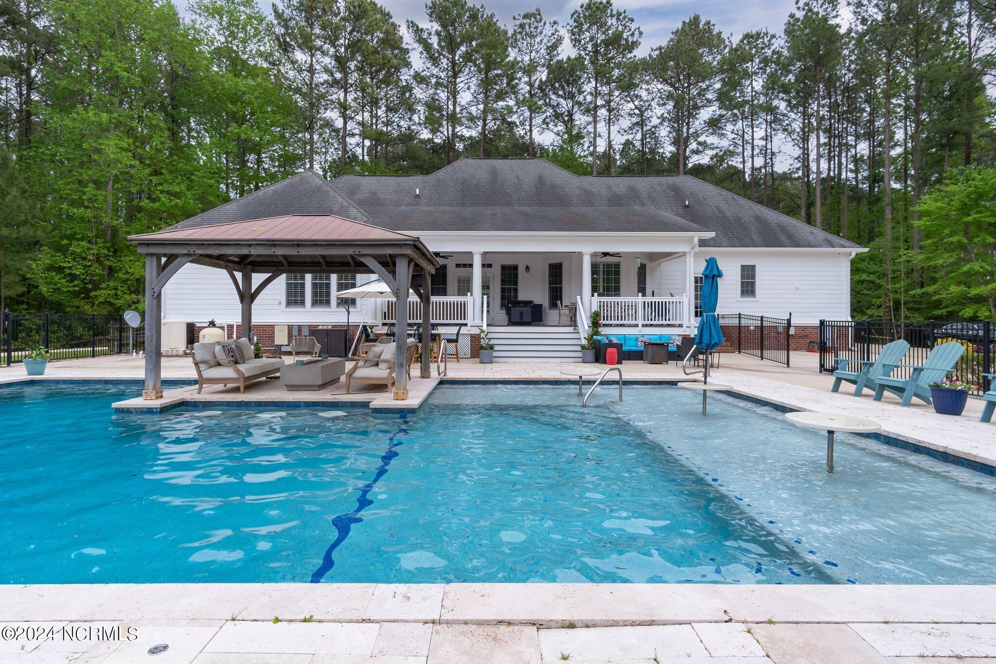 29 Gables Road New Bern, NC 28562 - Photo 60 of 104 Rear