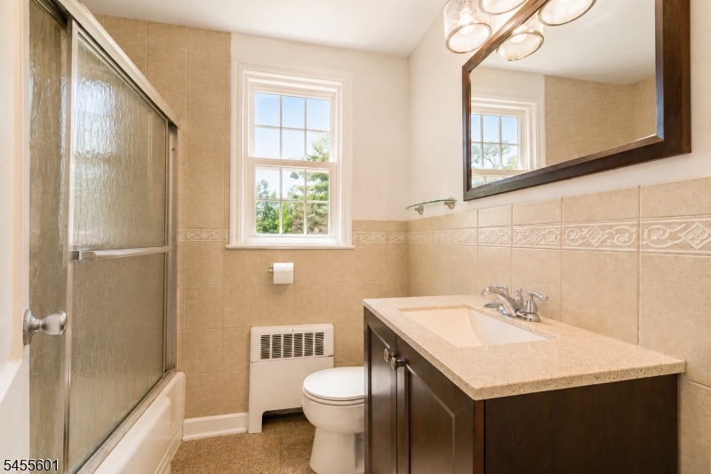 445 Morris Avenue Springfield, NJ 07081 - Photo 11 of 14 Gallery Image 11