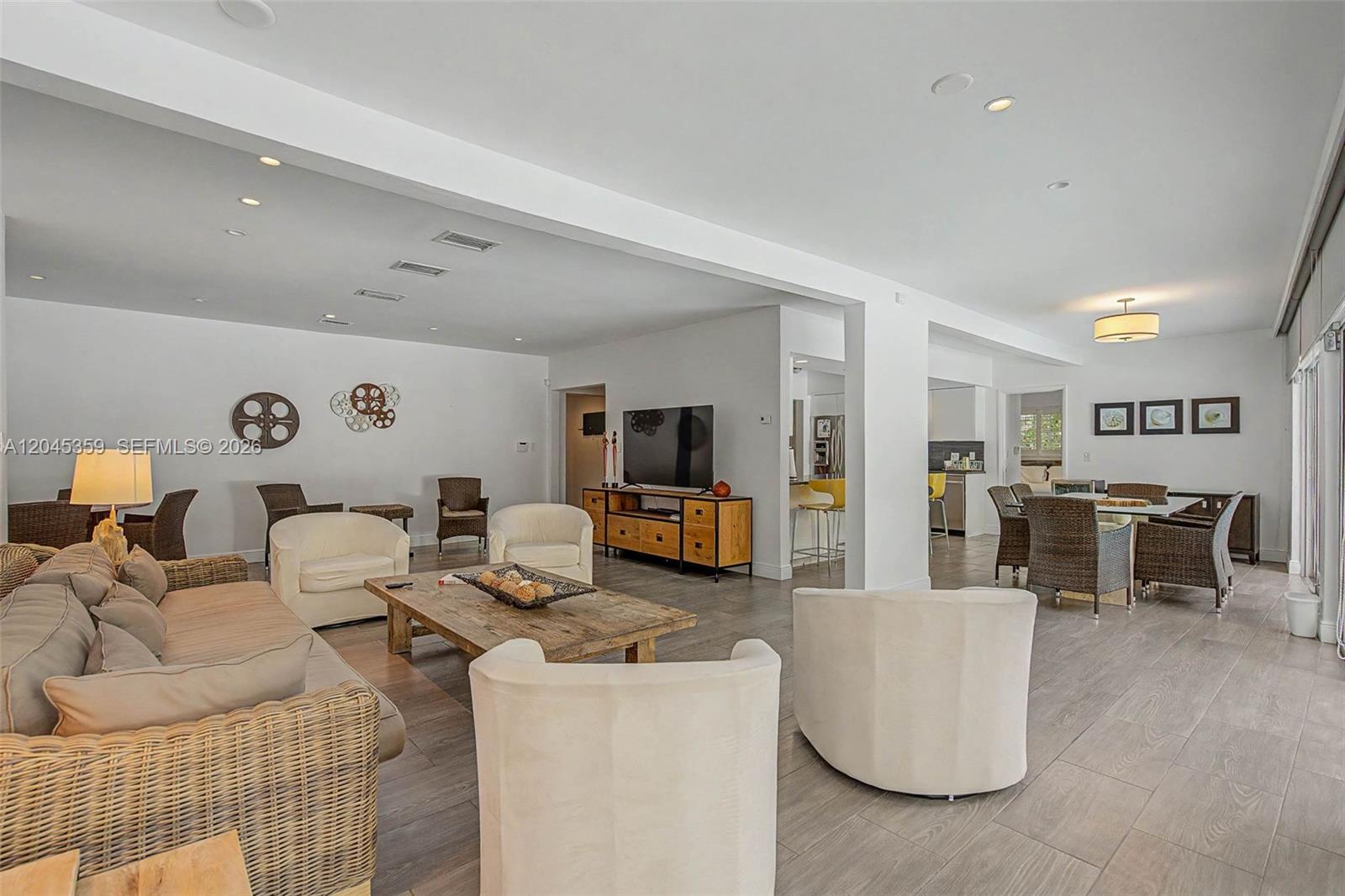 340 Atlantic Road Key Biscayne, FL 33149 - Photo 13 of 49
