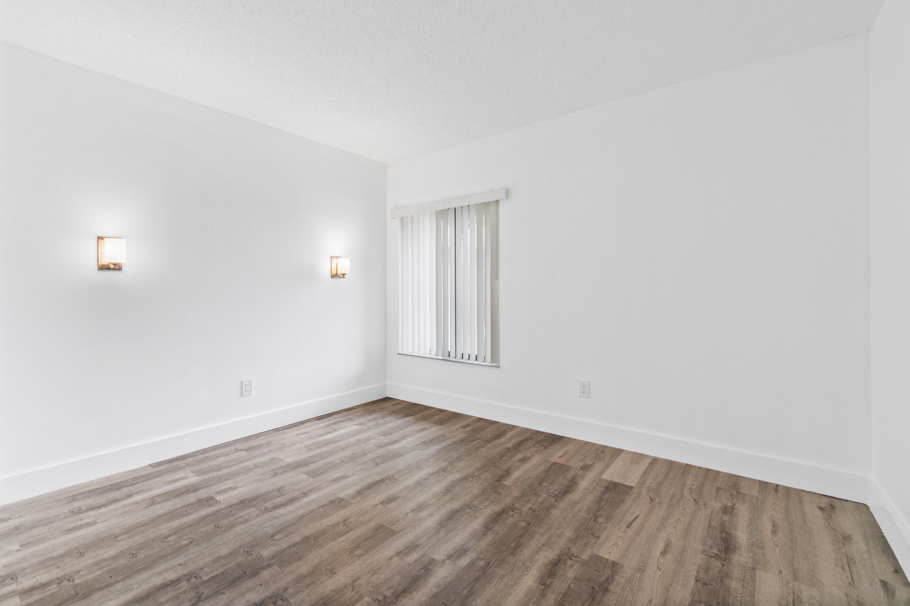 5151 West Club Circle, Unit 206 Boca Raton, FL 33487 - Photo 12 of 22 011-5151WestClubCircle-BocaRaton-FL-3348
