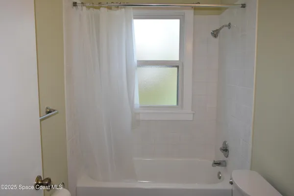 $1,250 | 658 Young Street, Unit 4, Melbourne, FL 32935