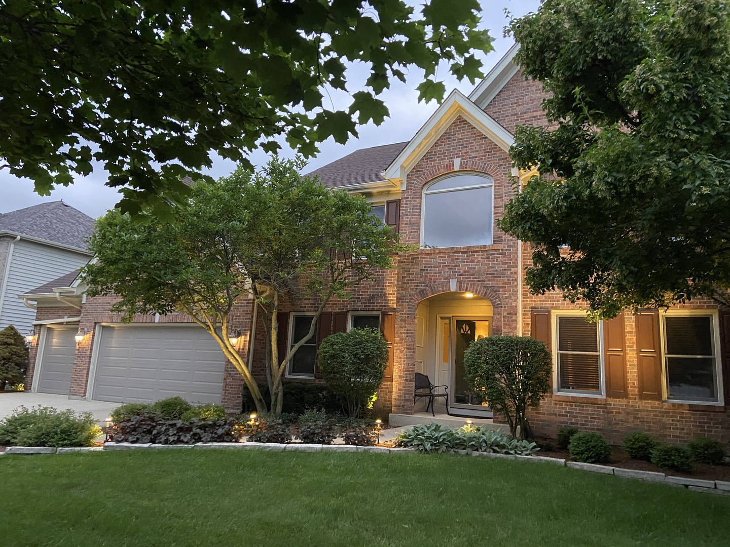 632 Rock Spring Road Naperville, IL 60565 - Photo 2 of 34