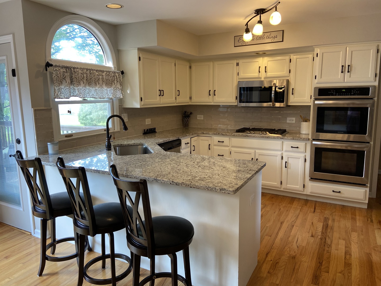 632 Rock Spring Road Naperville, IL 60565 - Photo 7 of 34