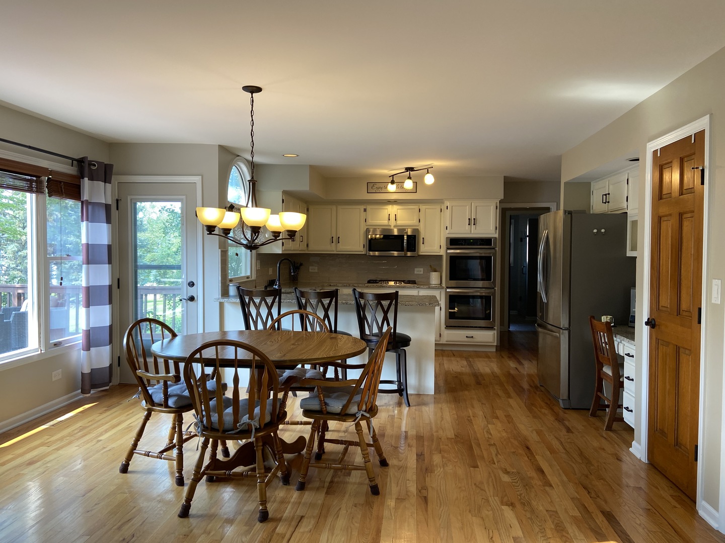 632 Rock Spring Road Naperville, IL 60565 - Photo 9 of 34