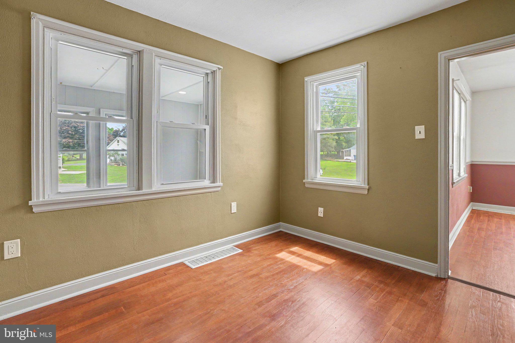 3120 Spring Road Carlisle, PA 17013 - Photo 7 of 38 Gallery Image 7