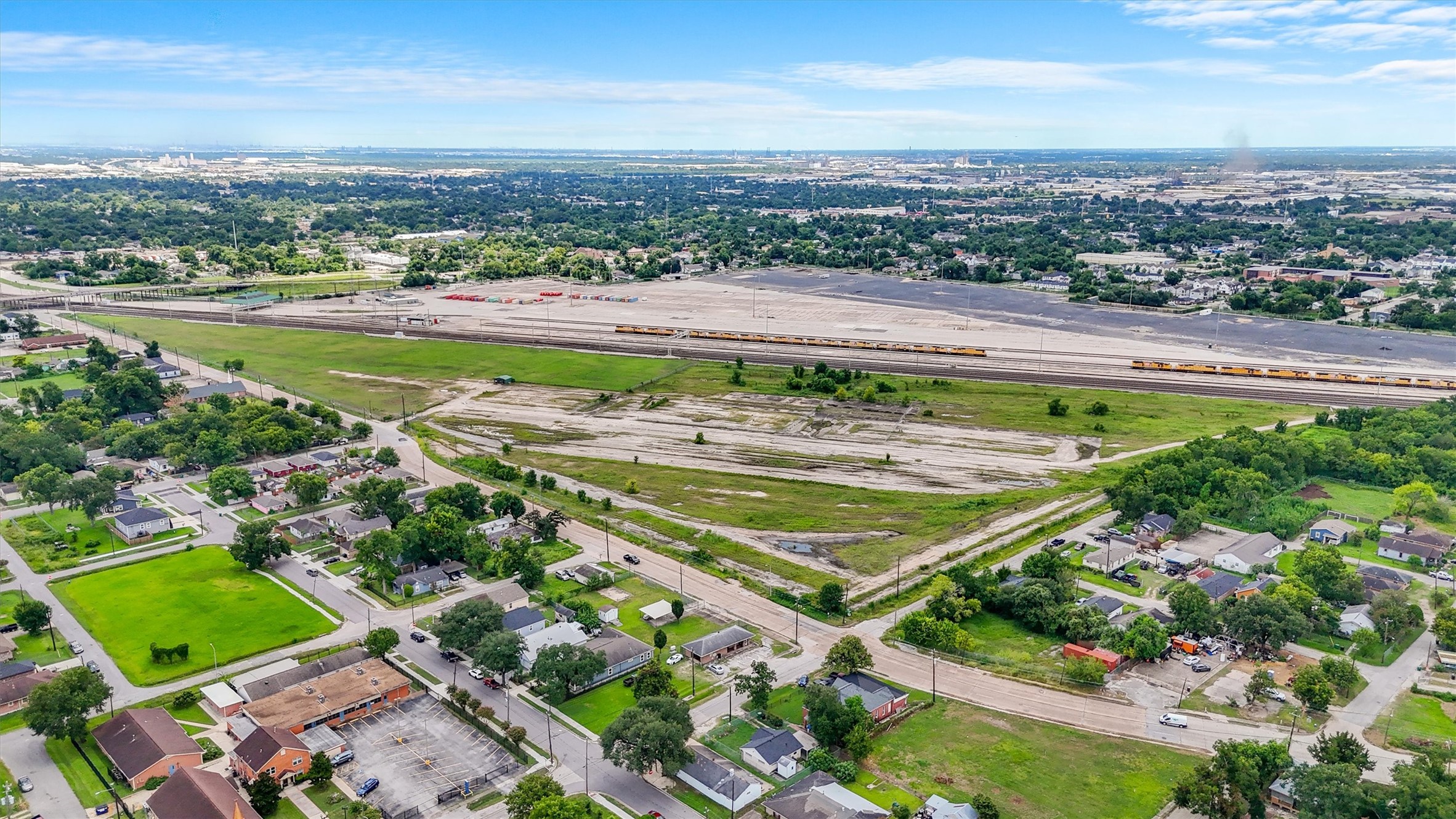 2915 Kashmere Street Houston, TX 77026 - Photo 20 of 20 an aerial view of a football ground