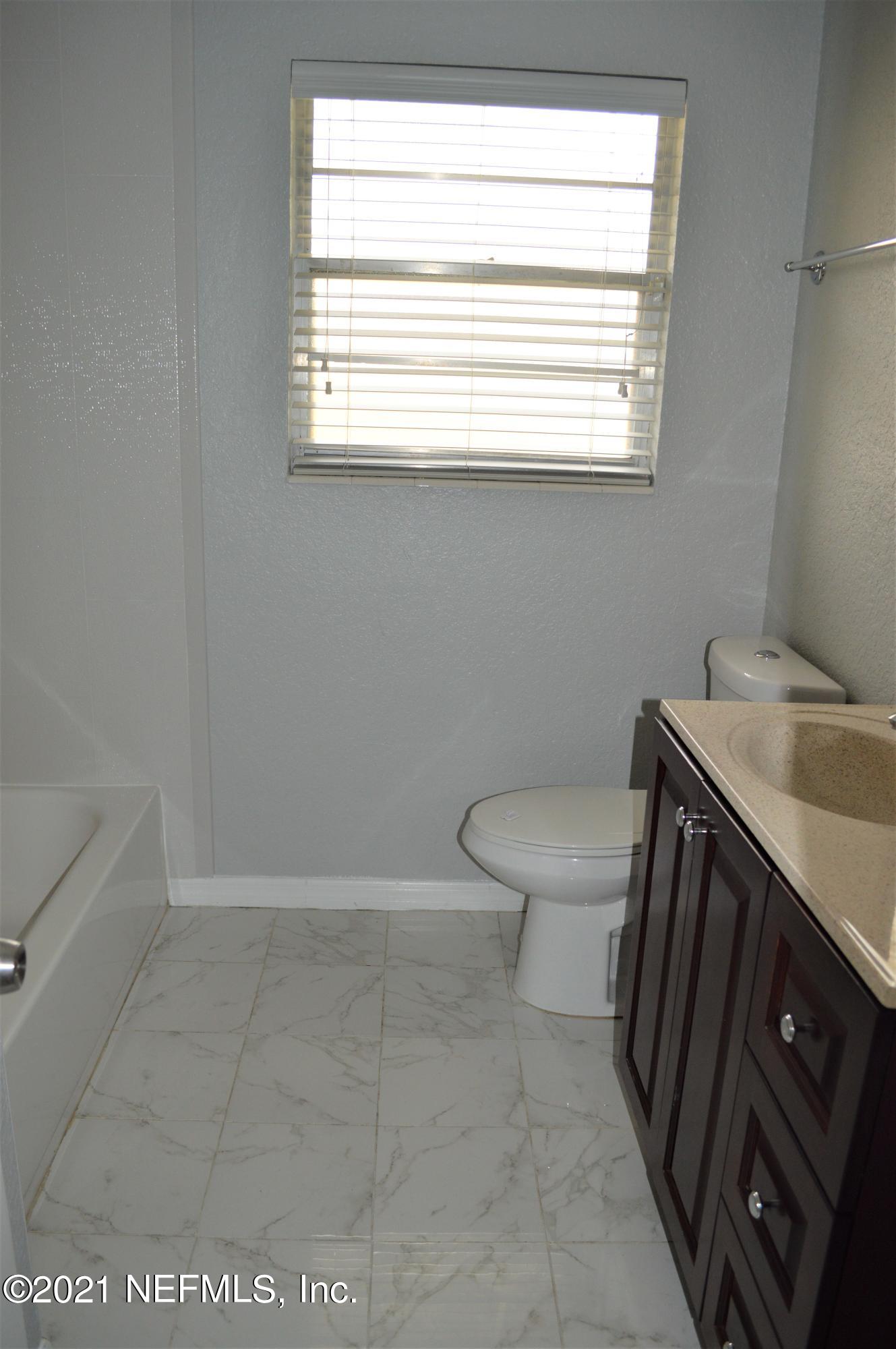 5356 Sanders Road Jacksonville, FL 32277 - Photo 9 of 18 Bath 2