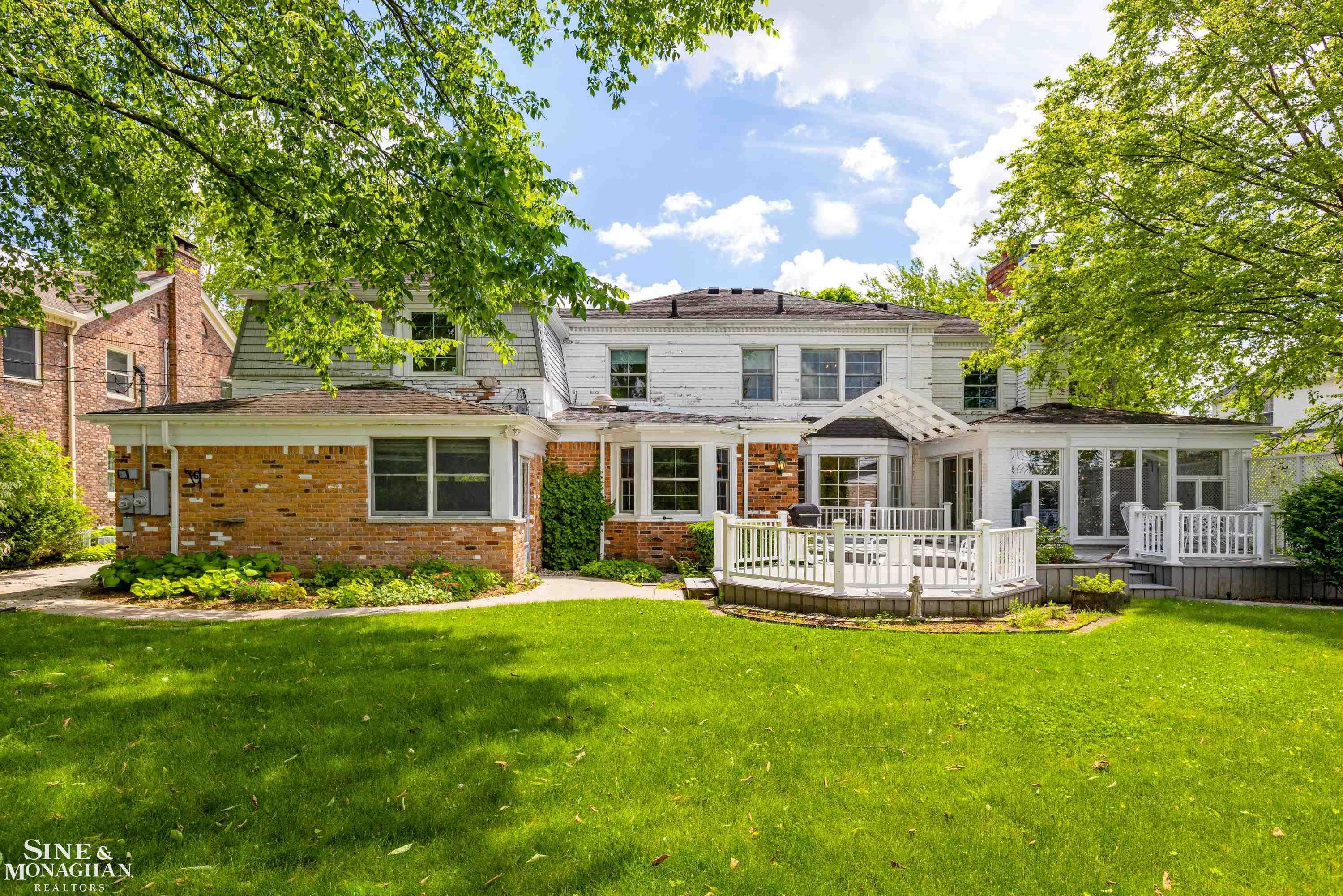 1380 Oxford Road Grosse Pointe Woods, MI 48236 - Photo 45 of 59