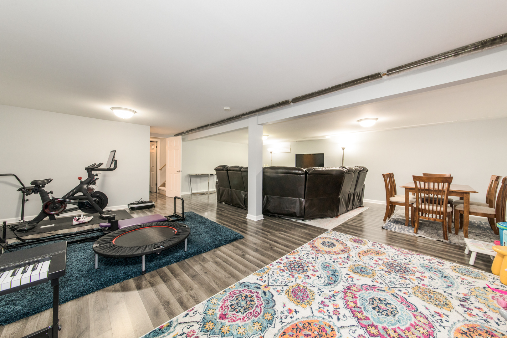 475 Amherst Avenue Des Plaines, IL 60016 - Photo 22 of 29 a living room with furniture and wooden floor