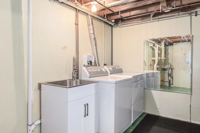 $469,900 | 475 Amherst Avenue, Des Plaines, IL 60016