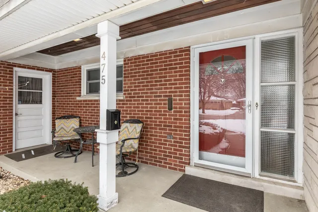 $469,900 | 475 Amherst Avenue, Des Plaines, IL 60016