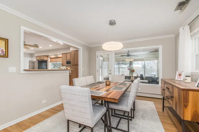 $469,900 | 475 Amherst Avenue, Des Plaines, IL 60016