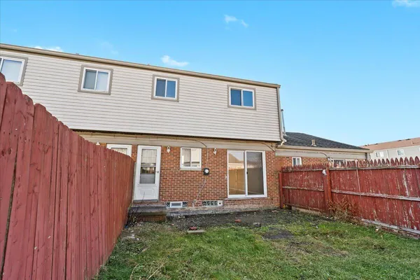 $54,900 | 25655 Salem Street, Unit 98, Roseville, MI 48066