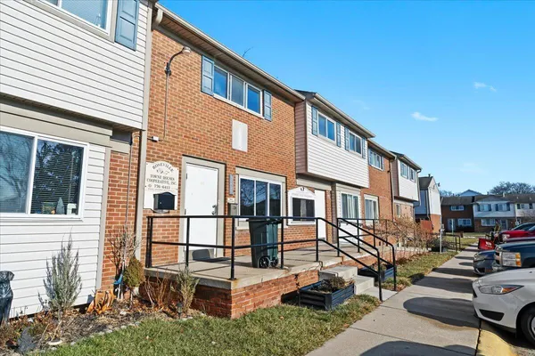 $54,900 | 25655 Salem Street, Unit 98, Roseville, MI 48066