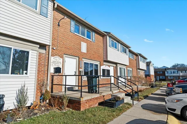 $54,900 | 25655 Salem Street, Unit 98, Roseville, MI 48066