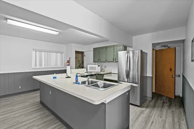 $54,900 | 25655 Salem Street, Unit 98, Roseville, MI 48066