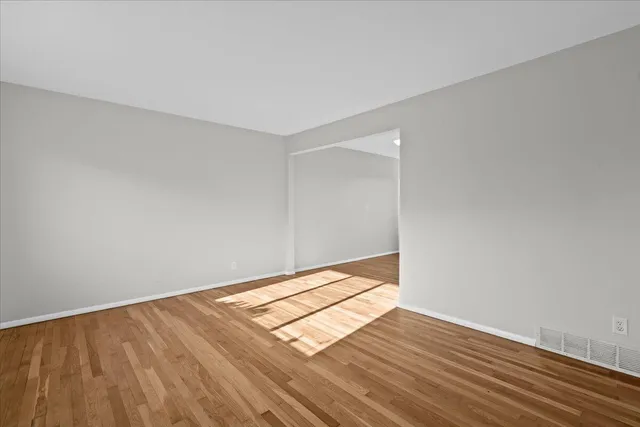 $54,900 | 25655 Salem Street, Unit 98, Roseville, MI 48066