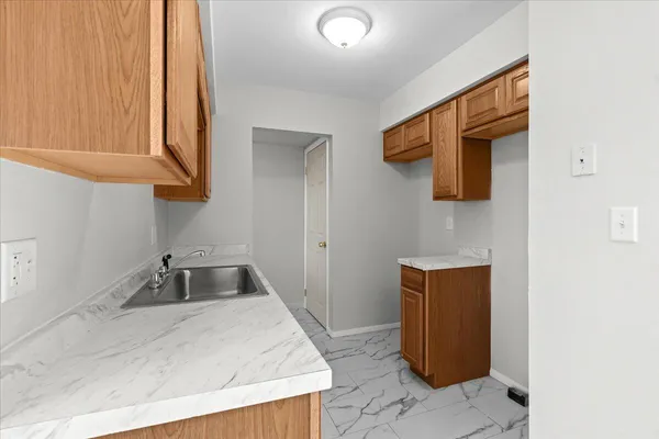 $54,900 | 25655 Salem Street, Unit 98, Roseville, MI 48066