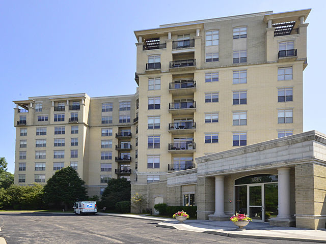 3535 Patten Road, Unit 2C Highland Park, IL 60035 - Photo 1 of 21