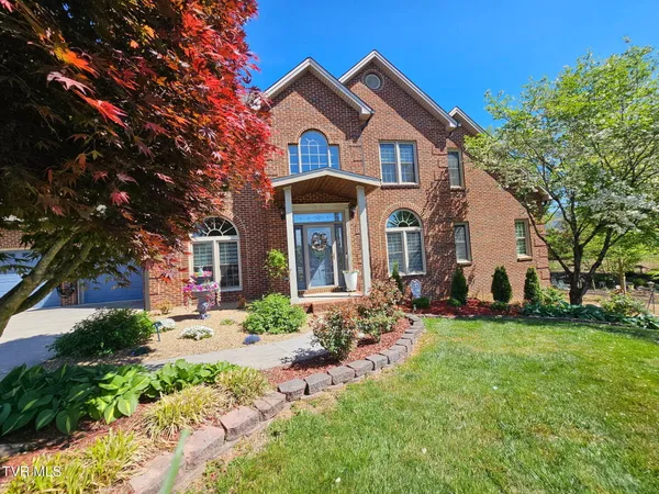 $789,000 | 2605 Halifax Drive, Kingsport, TN 37660