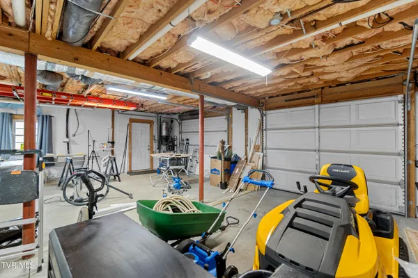 $789,000 | 2605 Halifax Drive, Kingsport, TN 37660