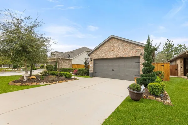 $2,495 | 118 Arrowhead Lane, Montgomery, TX 77316