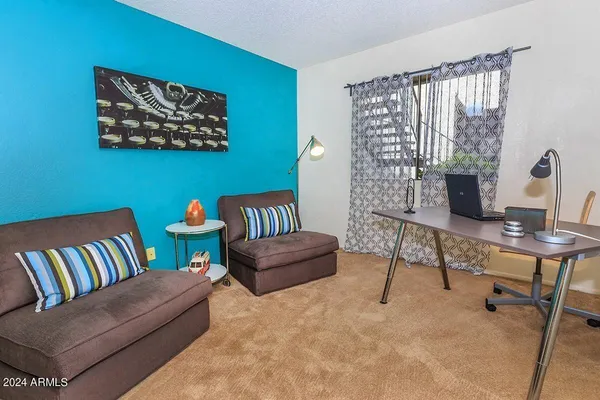 $1,250 | 3040 East Shea Boulevard, Unit 2, Phoenix, AZ 85028