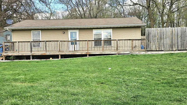 $127,000 | 1100 South Lincoln Avenue, Dixon, IL 61021