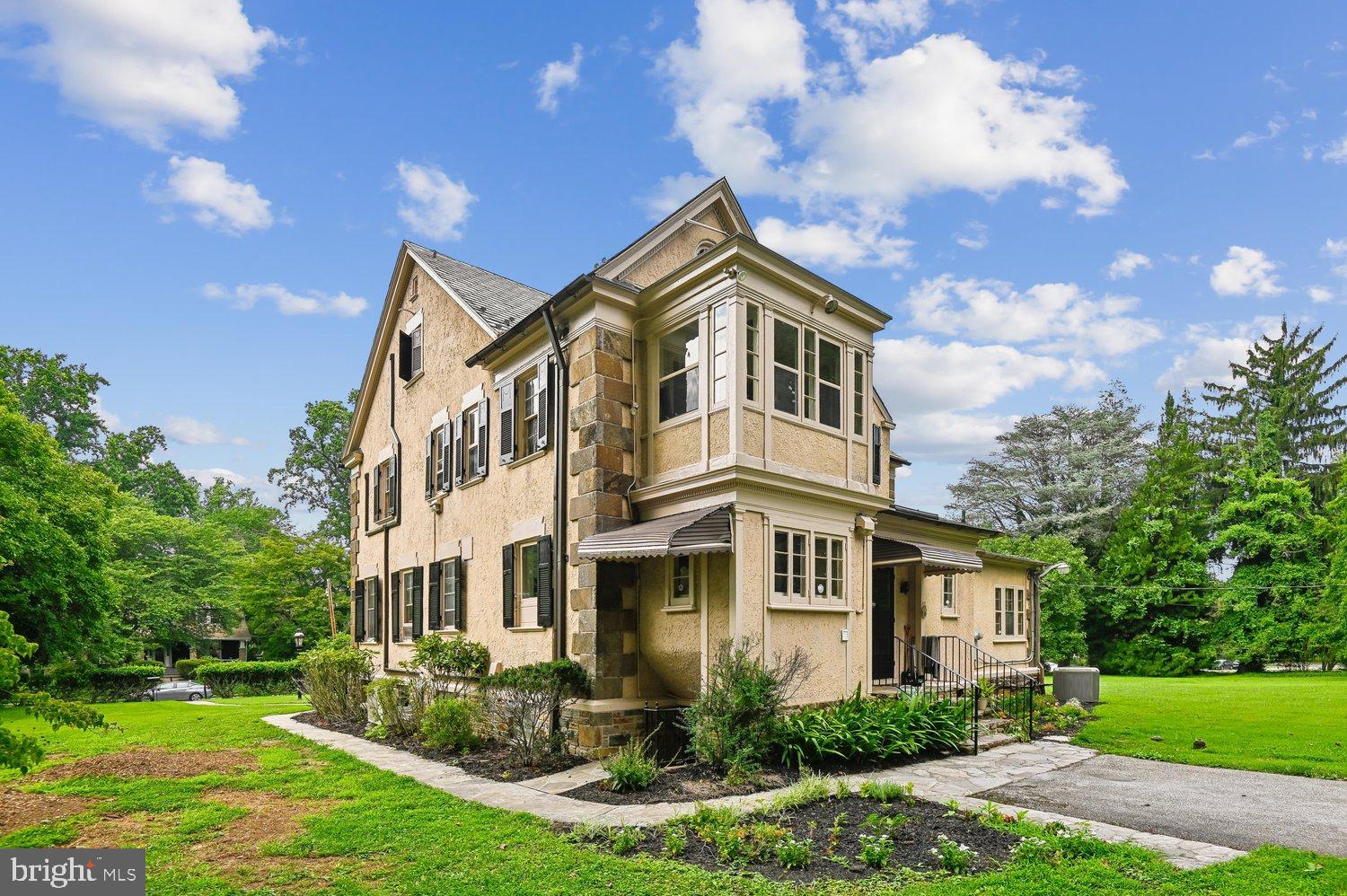 2209 Ken Oak Road Baltimore, MD 21209 - Photo 69 of 81 Back Elevation