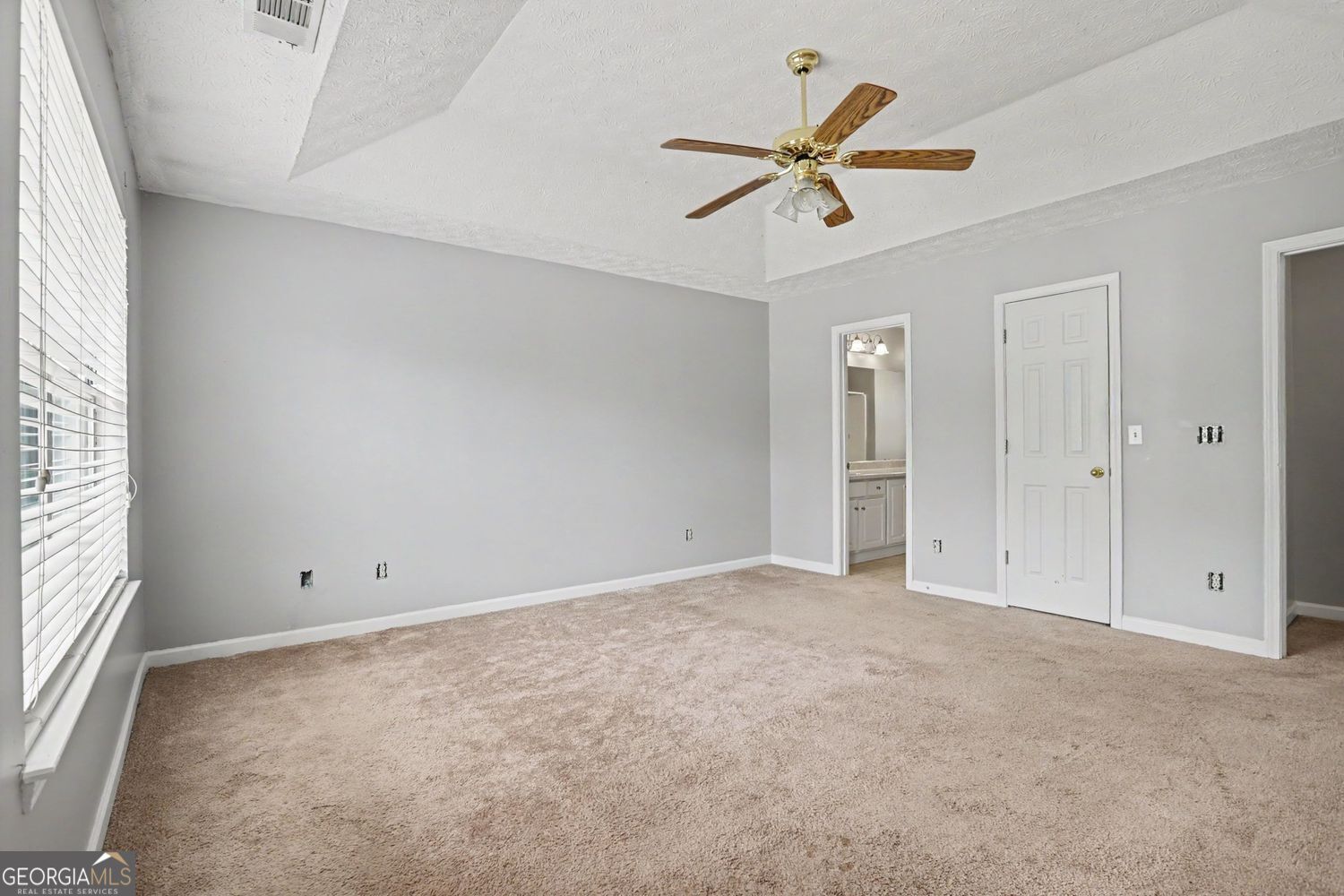 4394 Cross Lane Decatur, GA 30035 - Photo 8 of 13