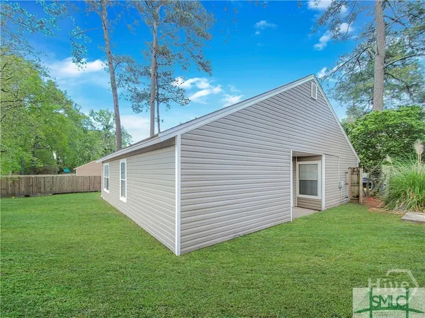 $2,150 | 66 Egret Circle, Richmond Hill, GA 31324