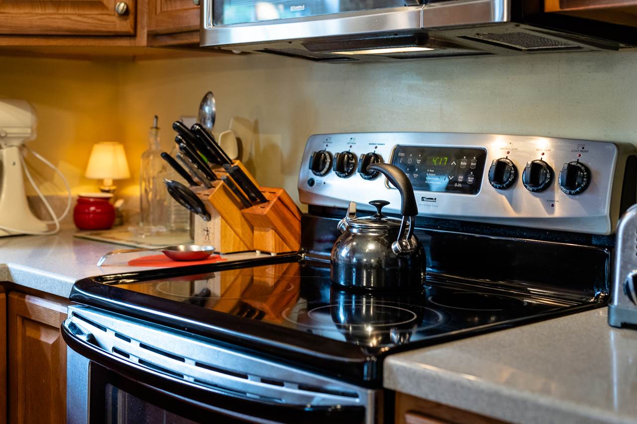 128 Gentry Road Weyers Cave, VA 24486 - Photo 14 of 48 a close view of a stove
