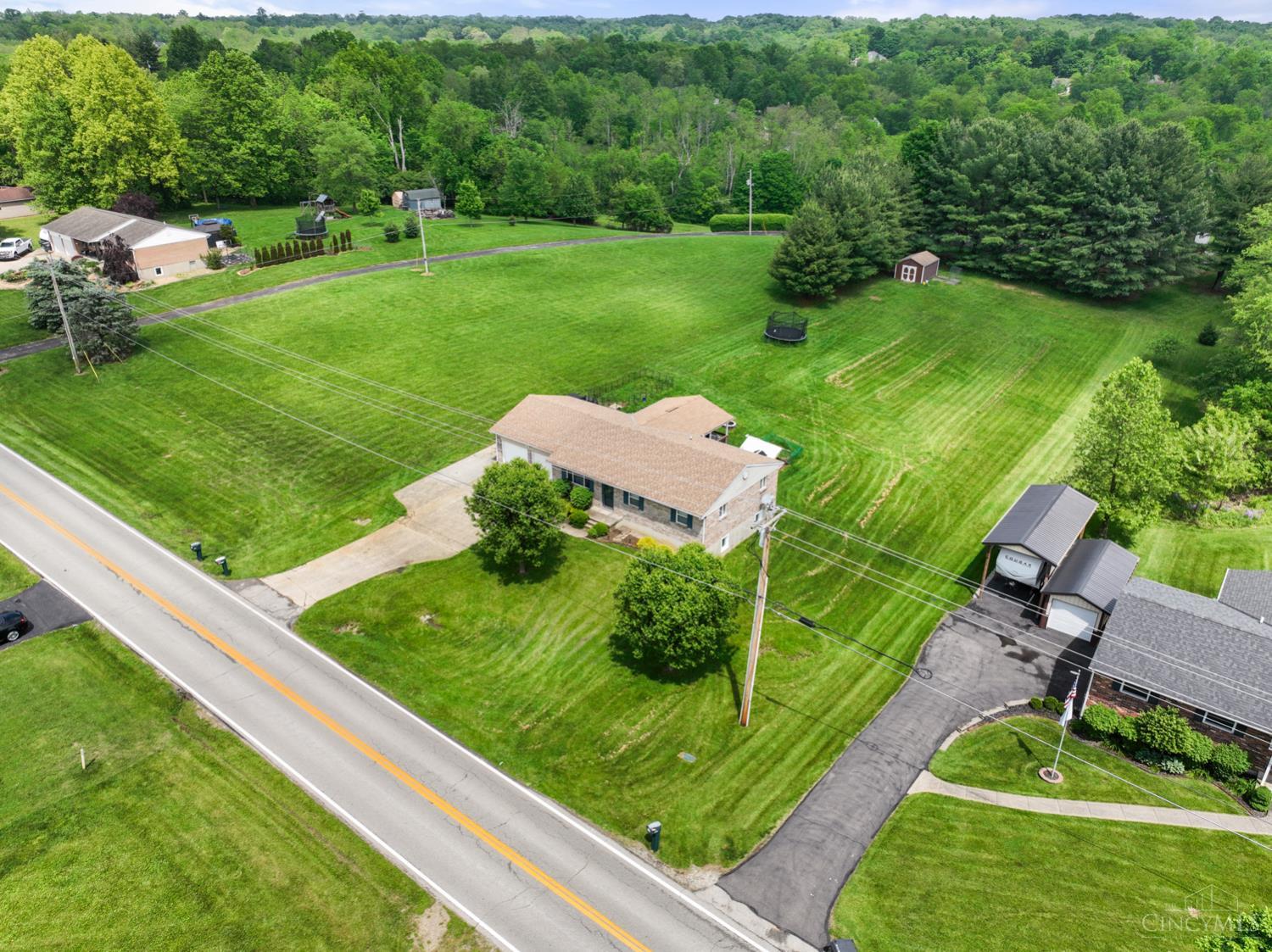 21274 Georgetown Road Lawrenceburg, IN 47025 - Photo 8 of 35