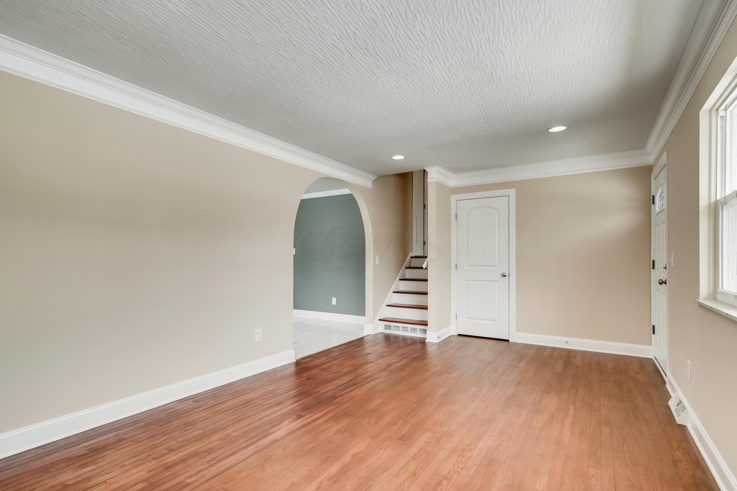 5245 Karl Road Columbus, OH 43229 - Photo 7 of 28 Gallery Image 7
