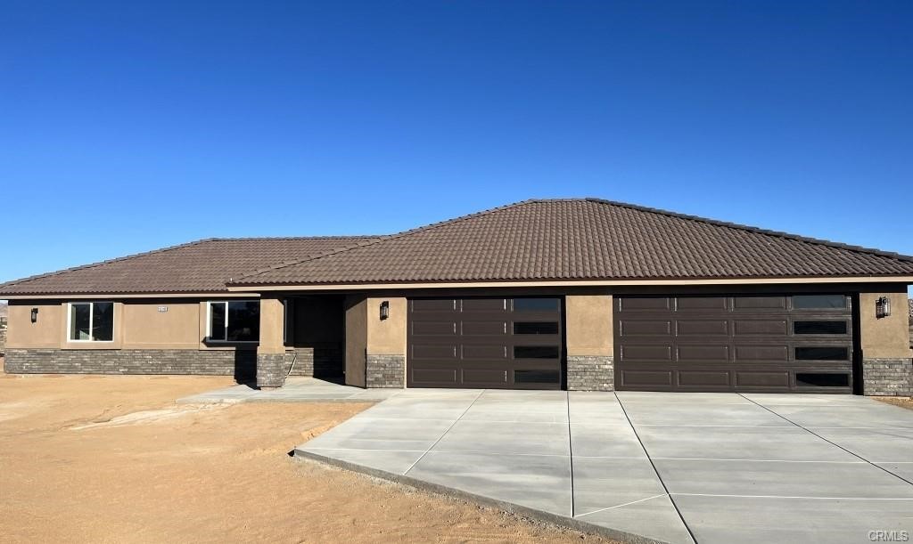 13119 Candlewood Road Apple Valley, CA 92308 - Photo 1 of 13