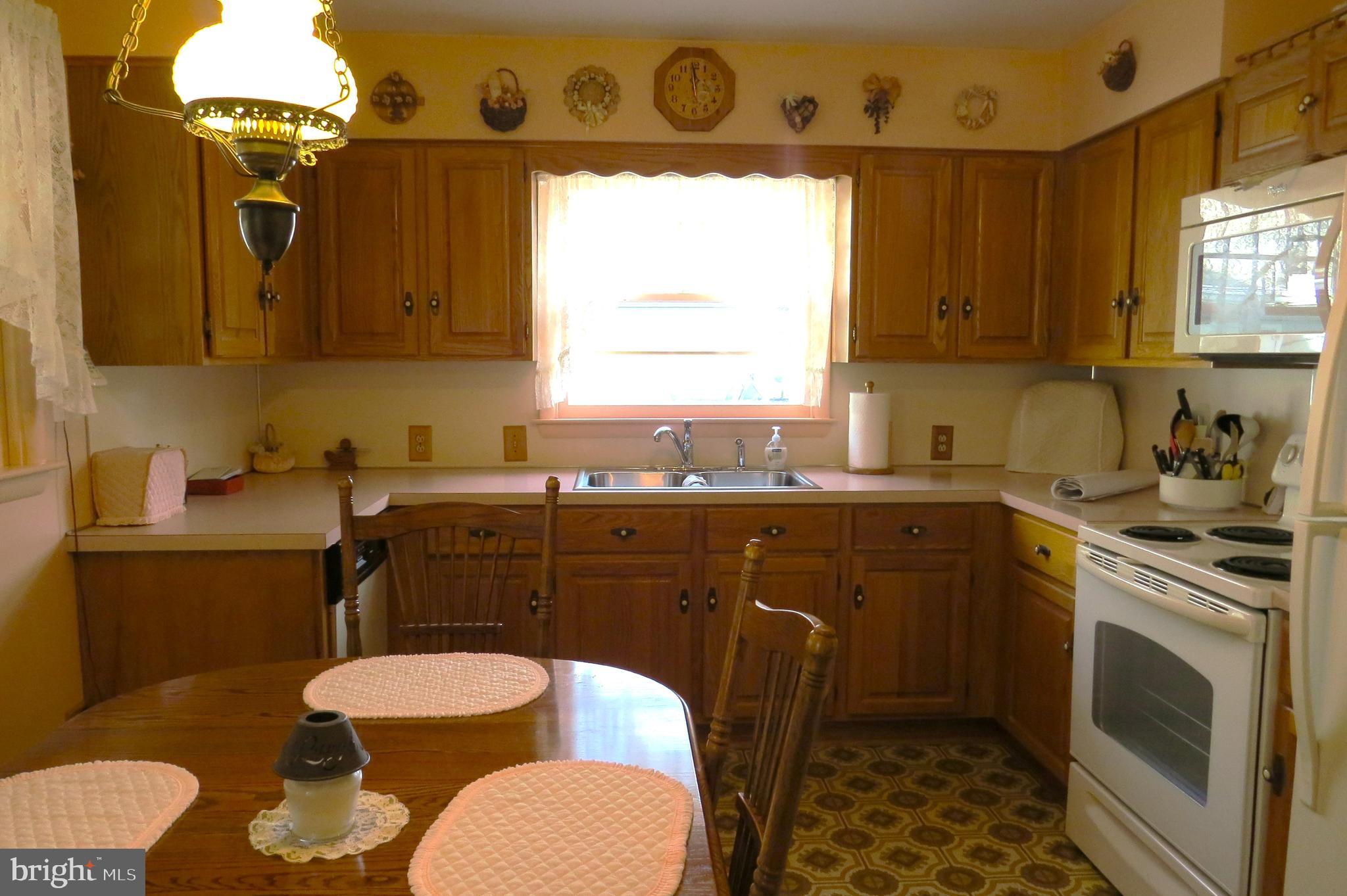 1270 Glatco Lodge Road Hanover, PA 17331 - Photo 16 of 59