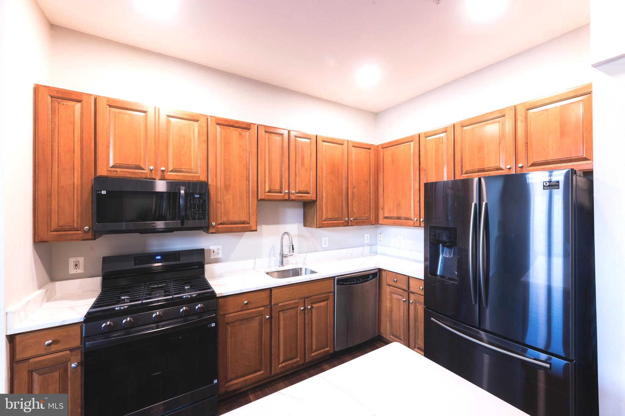 12001 Market Street, Unit 412 Reston, VA 20190 - Photo 5 of 28 Gallery Image 5