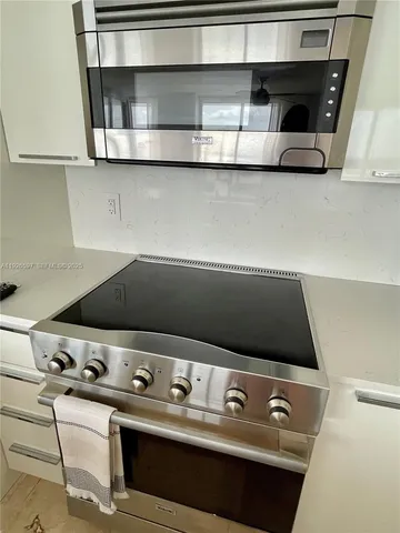 a close view of stove top oven